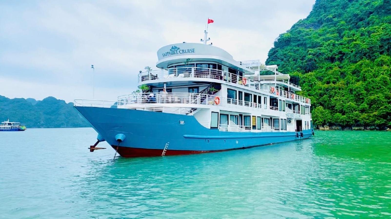 Hotel Halong Sapphire Cruises Hạ Long Exterior foto