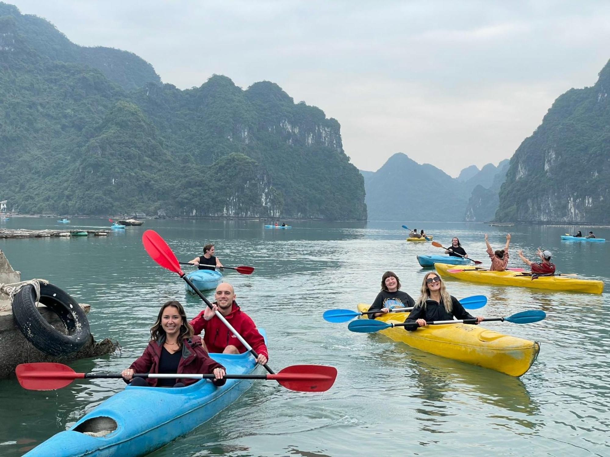 Hotel Halong Sapphire Cruises Hạ Long Exterior foto